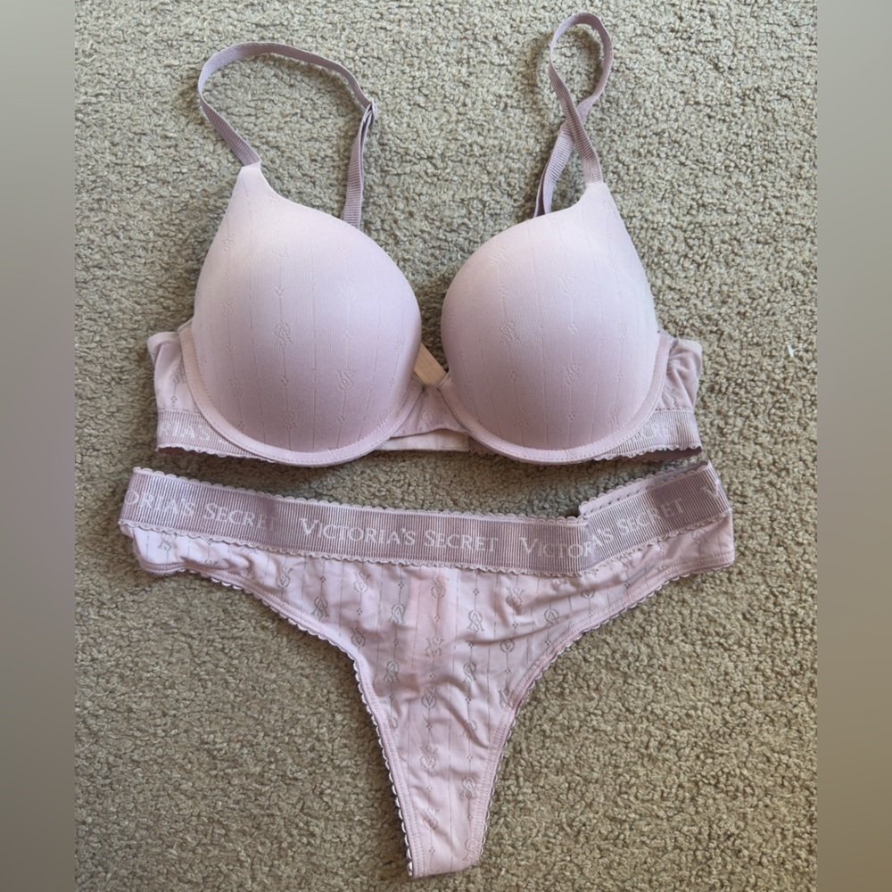 Victoria Secret Push Up Bra Set